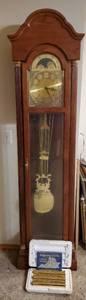 lot 8895 image: RIDGEWAY GRANDFATHER CLOCK. with Manual