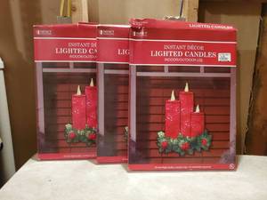 lot 8898 image: Lot of 3 Instant Decor Lighted Candles