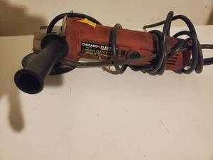 lot 8936 image: Chicago Electric 4.5 Angle Grinder. Tested and Working