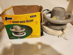 lot 8940 image: Cummins Double Insulated 10 Inch Random WaxerBuffer. Tested and Working