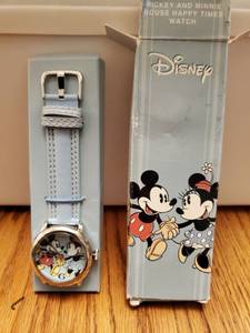lot 5980 image: Mickey and Minnie Mouse Happy Times Watch
