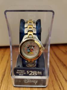 lot 5983 image: Mickey and Minnie Mouse 2 Toned Watch. NIB
