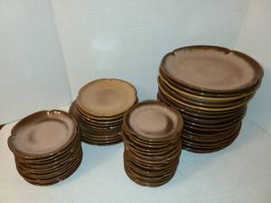 lot 1000 image: Frankoma Plates Assorted Sizes Lot of 54