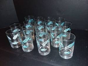 lot 1026 image: Mid Century Turquoise and Black Retro Leaf Short Juice Glasses Lot of 16 PC