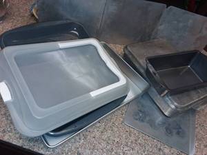 lot 1050 image: Cookie Sheet and Cake Pans