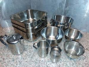 lot 1053 image: Stainless Steel Bakeware