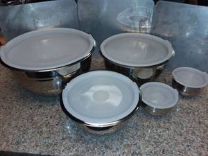 lot 1054 image: Tramontina Stainless Steel Mixing Bowls with Lids