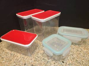 lot 1083 image: Glasslock Storage Containers with Plastic Storage Containers