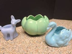 lot 1090 image: Ceramic Bowls