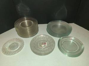 lot 1114 image: Glass Salad Plates 36 PC