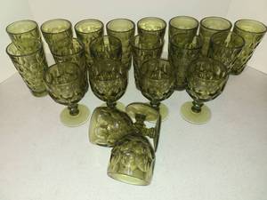 lot 1119 image: Emerald Glasses 20 PC