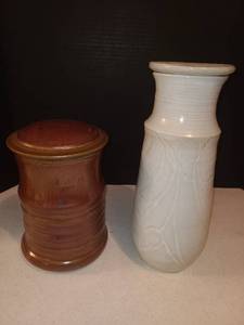 lot 1137 image: Assorted Pottery