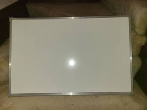 lot 2000 image: White Board 23 x 36 in