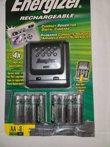 lot 2002 image: Energizer AA Battery Charger with 8 Rechargeable Batteries