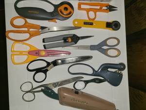 lot 2003 image: Assorted Scissors and Cutting Toosl