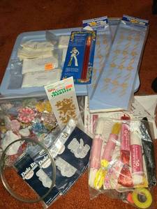 lot 2011 image: Various Crafting Materials