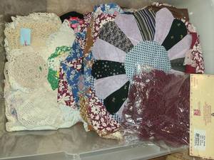 lot 2043 image: Various Doilies and Quilt Pieces