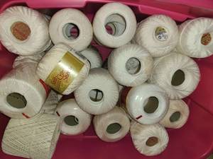 lot 2050 image: Knitting Thread