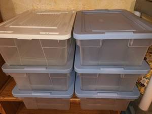lot 2055 image: Medium Totes Lot of 6
