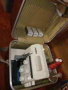 lot 2098 image: Juki Overlock Sewing Machine with Case