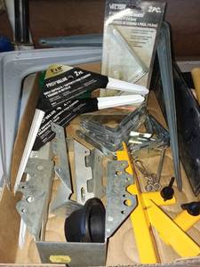 lot 3011 image: Assorted Shelf Brackets and Supports