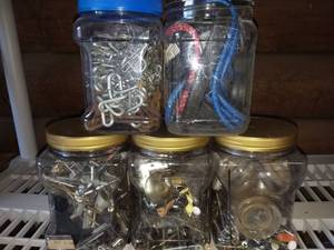 lot 3022 image: Various Garage Cans