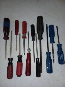 lot 3042 image: Assorted Screwdrivers