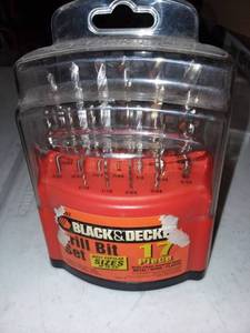 lot 3052 image: Black and Decker 17 PC Drill Bit Set with Case