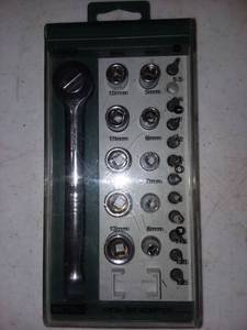 lot 3053 image: Companion Metric Bit Set with Case