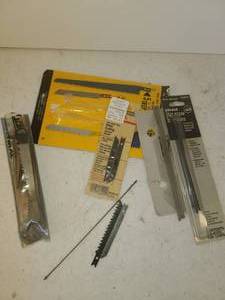 lot 3075 image: SAW BLADES