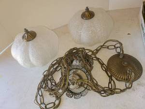 lot 3083 image: Lamp