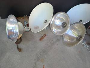 lot 3085 image: Lights