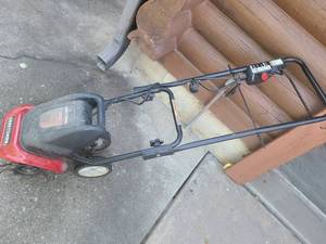lot 3104 image: CRAFTSMAN Mini Tiller