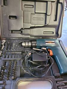 lot 3116 image: Singer 38 Drill and Driver
