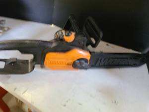 lot 3119 image: Chainsaw