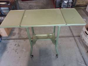 lot 3127 image: Green Metal Drop Leaf Rolling Table 27 x 34 x 14 in Open