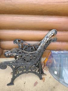 lot 4005 image: Cast Iron Chair