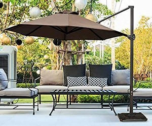 lot 2573 image: Summer Fun
