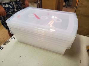 lot 11529 image: KIS Clear Omni SweaterBoot Box, 26-Quart25-Liter (4-Pack)