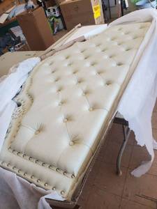 lot 11559 image: Light Beige Queen size Upholstered head board Version 5.1