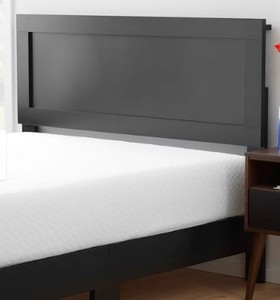 lot 11635 image: Brookside Leah Classic Wood Twin size Platform Bed Retail $191.99