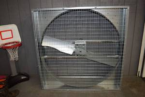 lot 3 image: Dayton Direct Drive Agricultural Box Fan 48 Model 44YU08