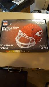 lot 1026 image: Nfl Kansas City Chiefs Puzzle Foco Pzlz 3d Kc Chiefs Helmet Brand