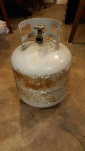 lot 1080 image: Propane tank