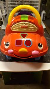 lot 1087 image: Fisher Price Scooterwalker
