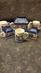 lot 1136 image: Asian Tea Set