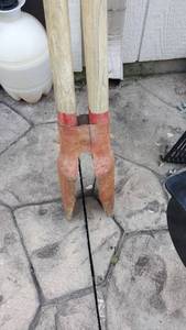 lot 1153 image: Post hole digger