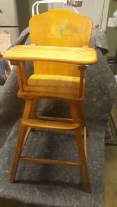 lot 1198 image: Vintage Highchair
