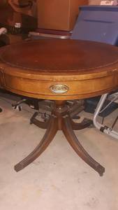 lot 1199 image: Parlor Table with Drawer. Matches 2000