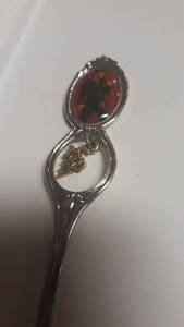 lot 983 image: Vintage Elvis Collectors Spoon